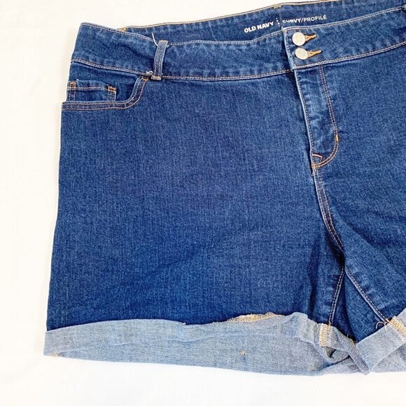 Old Navy Curvy dark wash dual button 4" denim jean shorts - Size 20 plus regular - Picture 2 of 9